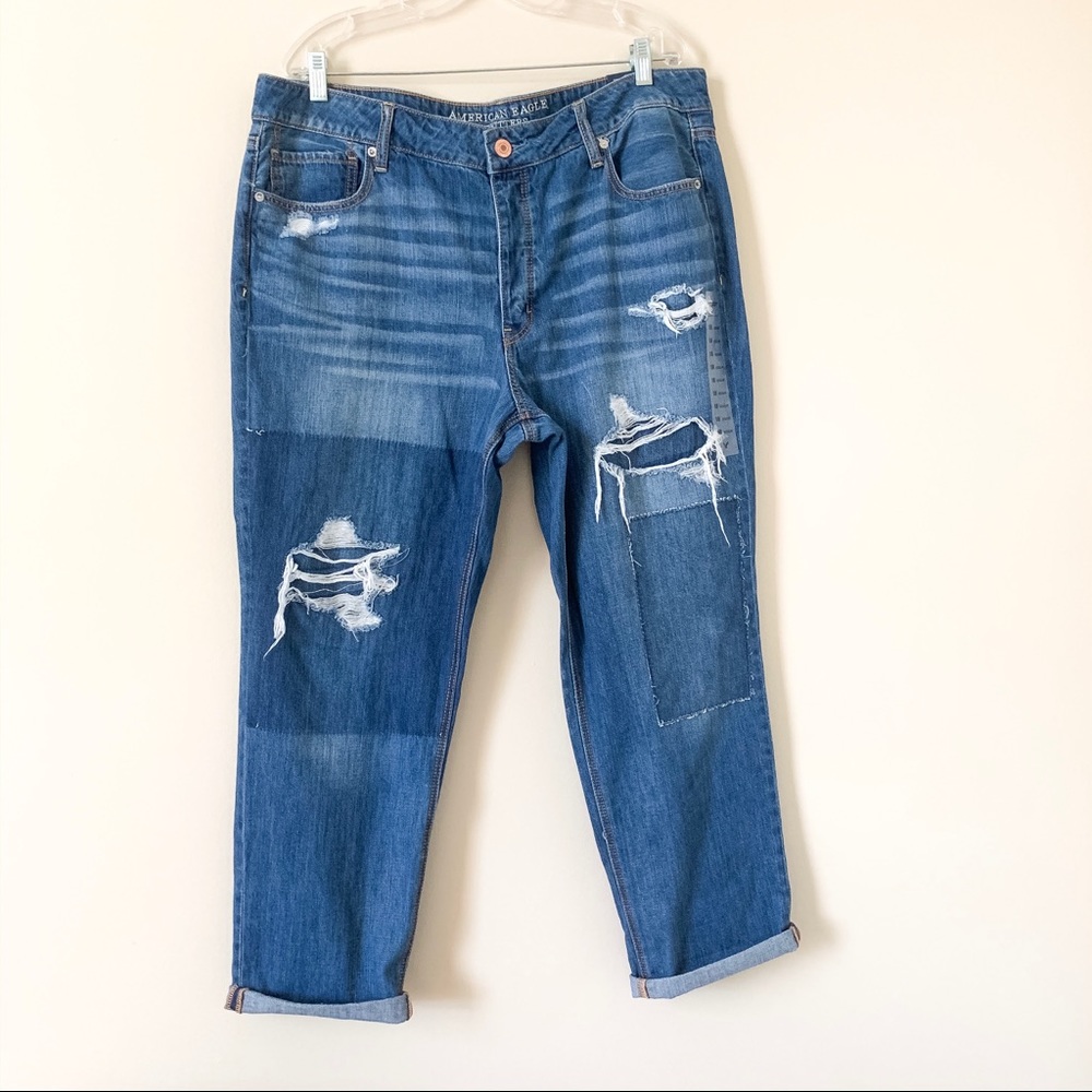 AEO Distressed Button Fly TomGirl Jeans NW…